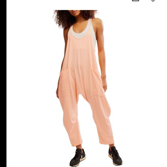 FP Movement by Free People Hot Shot Onesie in Pastel Peach Sz M NWT - Picture 1 of 8